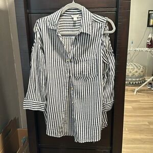 Ladies Large Cold shoulder long sleeve top